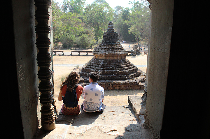 Chloe Ainley ’17 and Gabe Arnold ’17 reflect on the ruins of Angkor Wat in northern Cambodia.